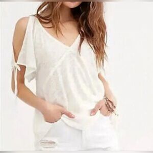 Free People V-neck Short Sleeve Adjustable Ties L Cotton Blend Curved Raw Hem